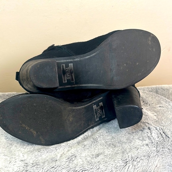 TOMS WOMEN LUNATA SIDE ZIPPER ANKLE BOOTIES- Black Suede - Picture 8 of 8